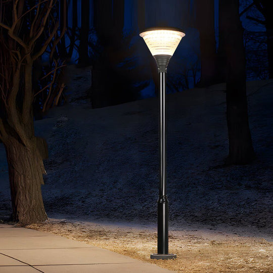 Round Solar LED Outdoor Lamp Post in Black