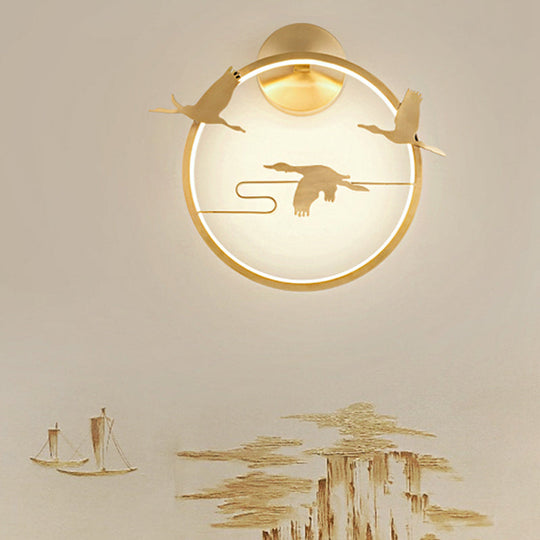 Asia-inspired Round Crane Patterned Wall Mural Lamp: Metallic LED Wall Lighting in Gold