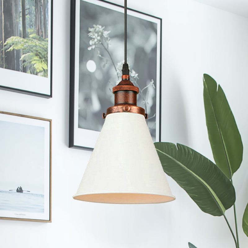 Retro Style Metal Pendant Light with Black/Chrome/Rust Finish - Ideal for Kitchen - 1 Bulb Hanging Ceiling Lighting