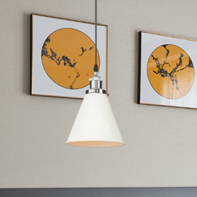 Retro Style Metal Pendant Light with Black/Chrome/Rust Finish - Ideal for Kitchen - 1 Bulb Hanging Ceiling Lighting