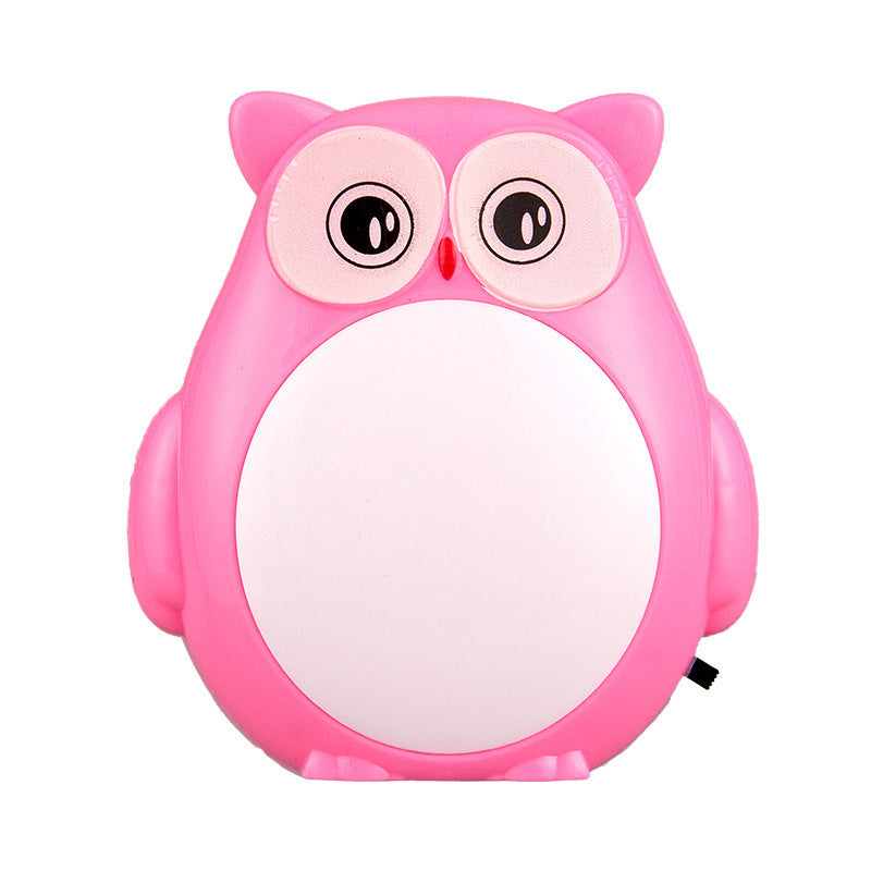 Mini Owl Night Light for Kids Room - Cartoon Plug-in LED Wall Lighting in Red/Green