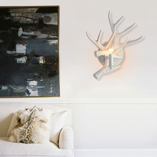 Rustic Antlers Wall Lamp: Resin Single Bulb Sconce Light in White Finish for Lodge Villa