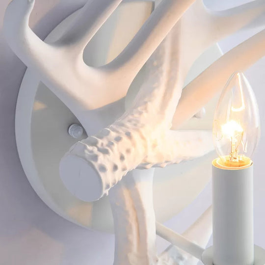 Rustic Antlers Wall Lamp: Resin Single Bulb Sconce Light in White Finish for Lodge Villa