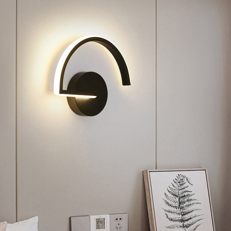 Black Metal LED Wall Sconce with Minimalist Half-Circle Design - Warm/White Light, Open Concept