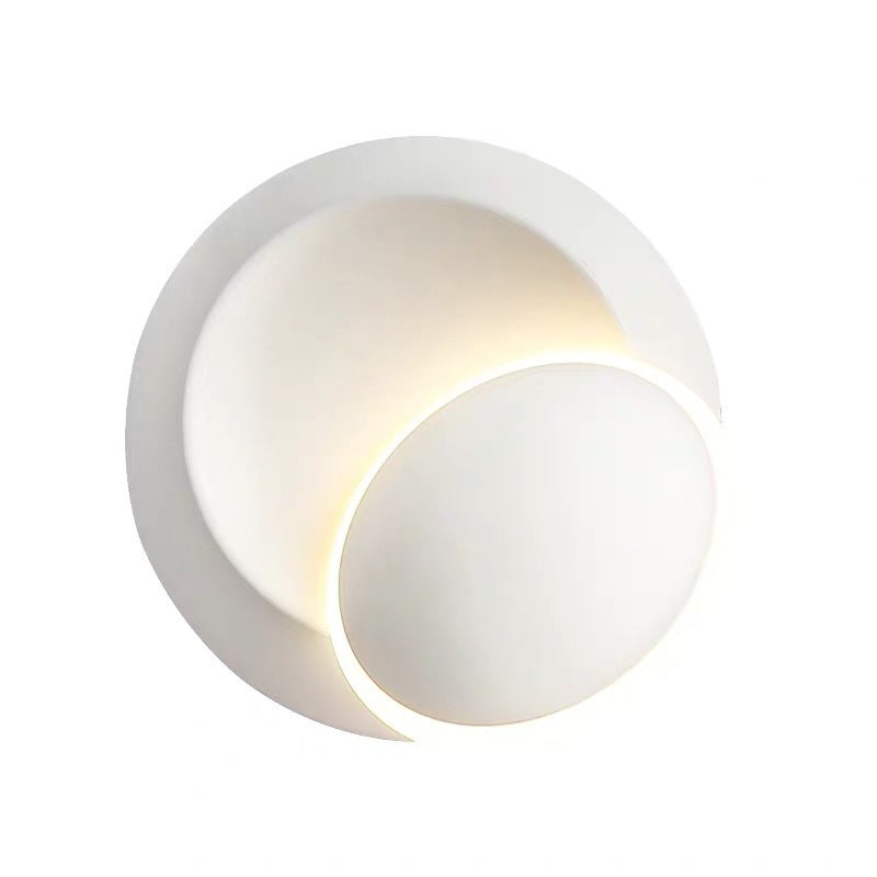 Modern Black/White Rotating Eclipse Wall Lamp with LED Iron Sconce Design