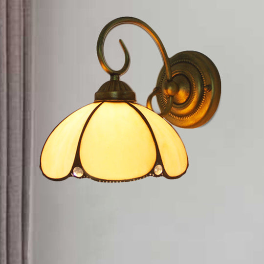 Art Glass Petal Wall Light - Tiffany Style Wall Lamp in Beige for Kitchen