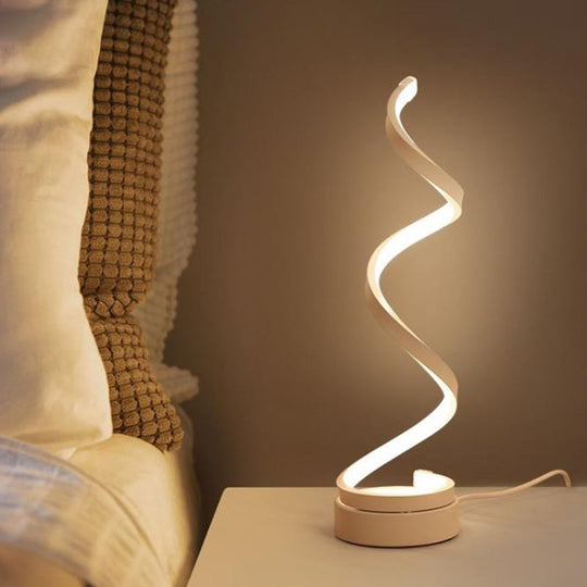 Sleek Spiral Ribbon Metal Table Lamp: Simplicity Black/White/Gold LED Task Lighting with Circle Pedestal in Warm/White Light
