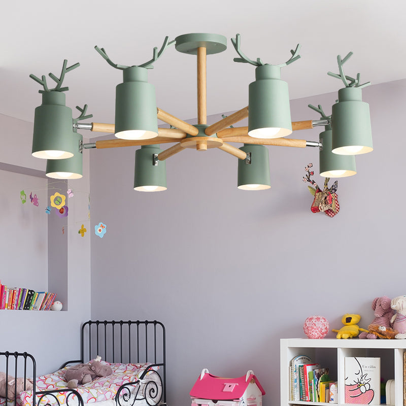 Rustic Metal Pendant Light: Deer Horn Chandelier with 8 Lights - Elegant Living Room Decor