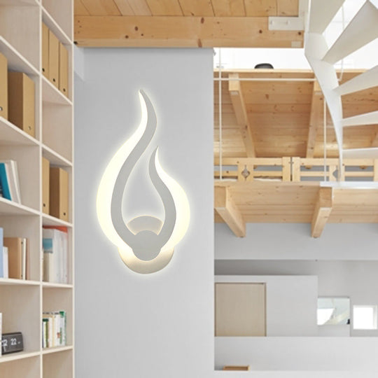 Stylish Fire-Shaped LED Wall Sconce for Kitchen and Dining Room