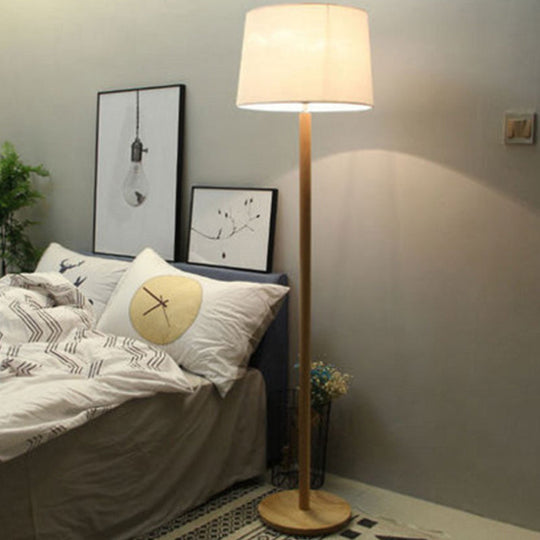Minimalistic Wood Floor Lamp with Single-Bulb Drum Shade for Bedside