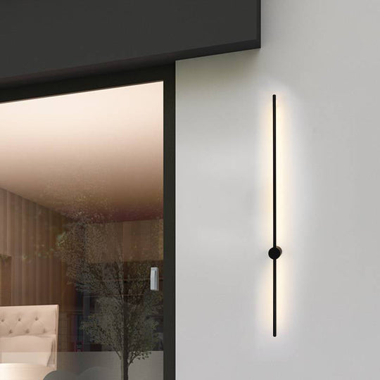 Minimalist LED Wall Sconce Lighting in Black Slim Rod Design - Heights of 23.5", 31.5", and 47" - Ideal for Bedroom