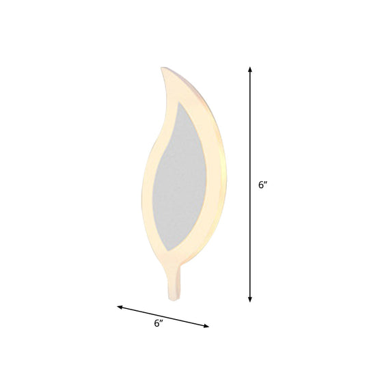 Kids' Cartoon Apple/Leaf/Cat LED Flush Mount Wall Sconce - Small Acrylic Wall Light for Children's Bedroom in White