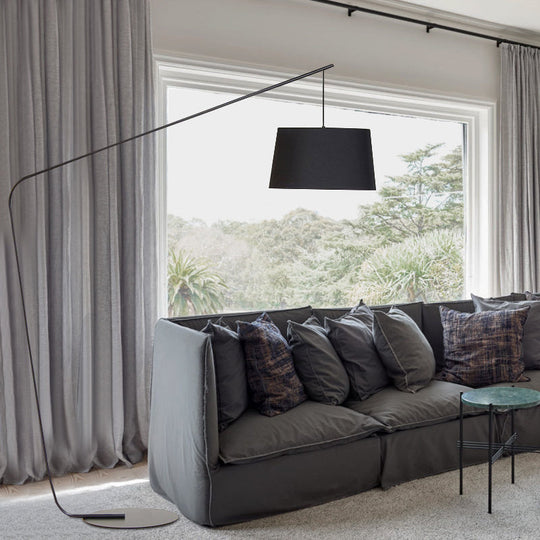 Modern Black Metal Floor Lamp with Unique Linear Capsule Arch Design for Living Room