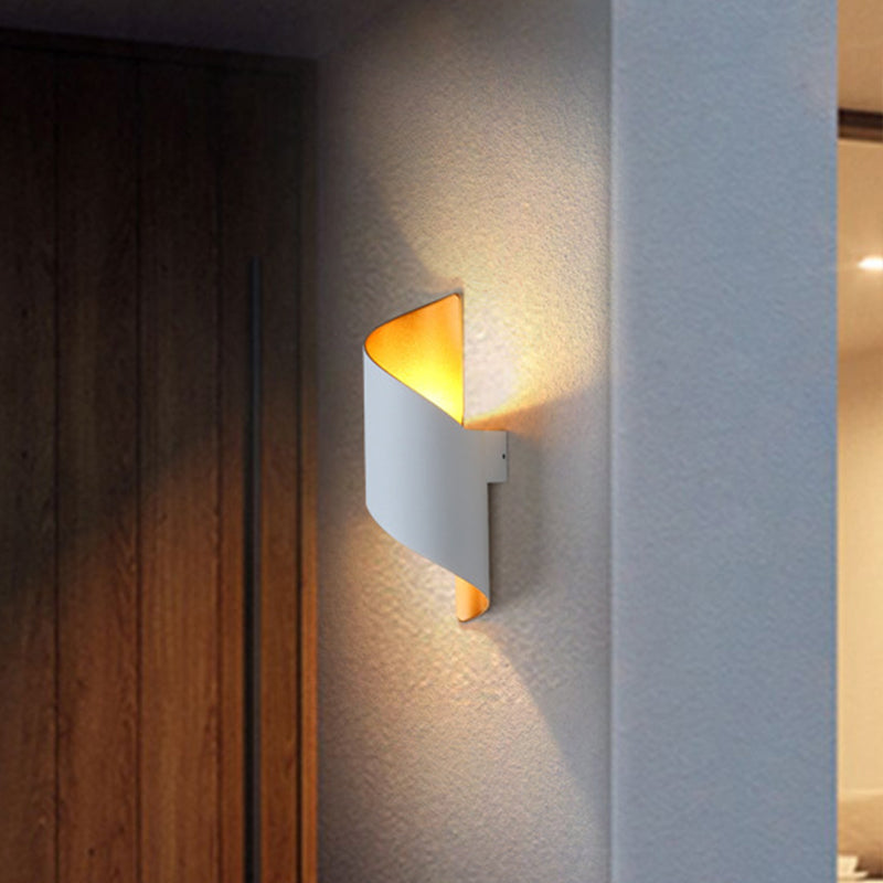 Aluminum LED Wall Sconce with Spiral Design & Gold Inner in Black/White