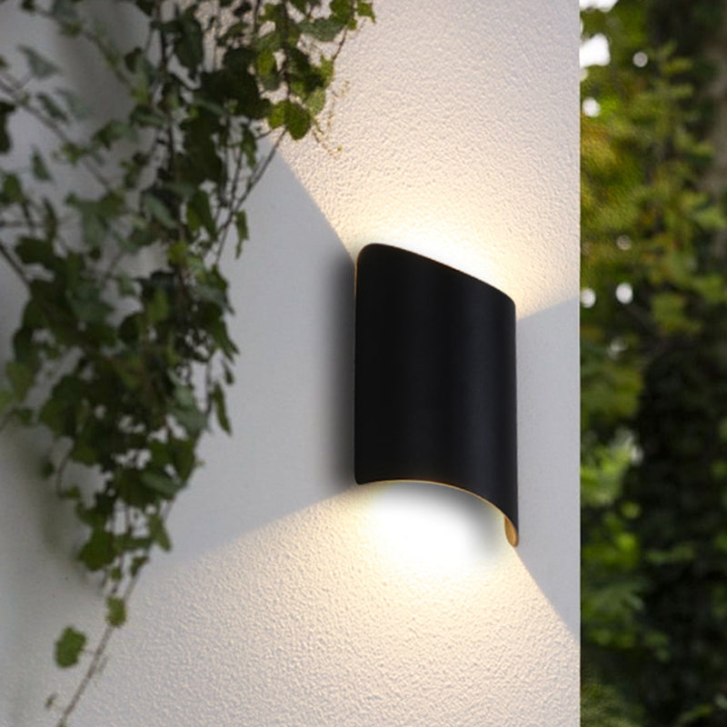 Minimalist 2-Light Black Aluminum Curve Wall Sconce"

Note: It is important to strike a balance between creating an effective SEO-friendly title and providing enough information about the product.