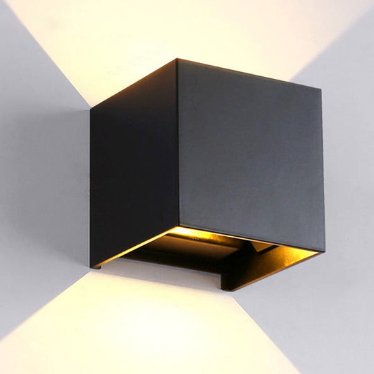 Nordic Metal Black Wall Lamp: Cube/Triangle/Cylinder LED Sconce for Outdoor