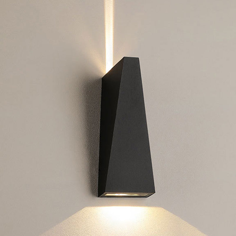 Nordic Metal Black Wall Lamp: Cube/Triangle/Cylinder LED Sconce for Outdoor