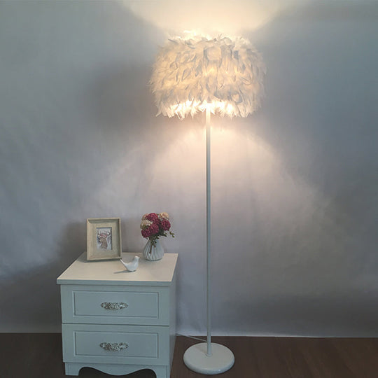 Modern Feather Drum Standing Floor Light: 16"/18" W, 1-Head White Floor Lamp with or without Draping Crystal