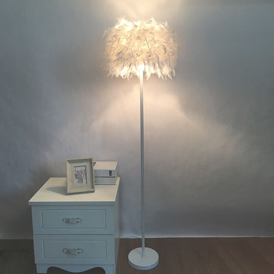 Modern Feather Drum Standing Floor Light: 16"/18" W, 1-Head White Floor Lamp with or without Draping Crystal
