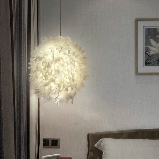Simplicity White Hanging Pendant Light with Feather Shade - Perfect for Dining Rooms