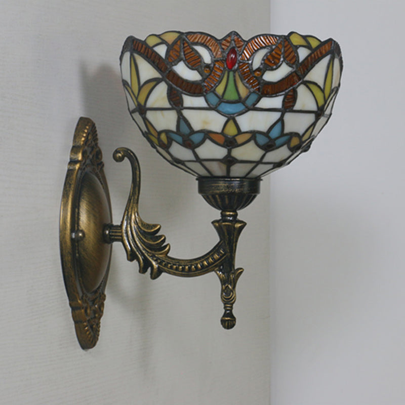 Mediterranean Brass Wall Sconce – Elegant Geometry Cut Glass Shade for Corridor Lighting