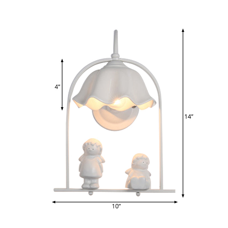 Modern Stylish White Metal Wall Lamp with 1 Light for Little Kid's Kitchen Décor