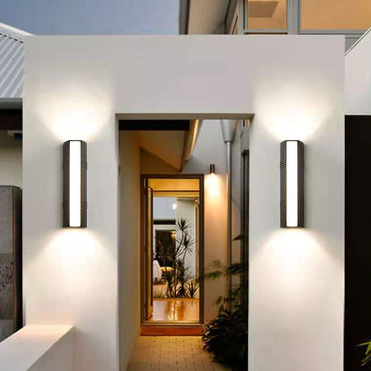 Minimalist Metallic LED Wall Sconce for Courtyard - Trapezoid Shape, Black