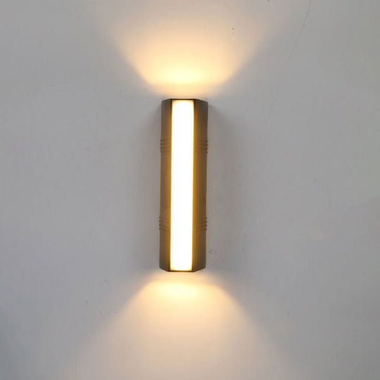 Minimalist Metallic LED Wall Sconce for Courtyard - Trapezoid Shape, Black