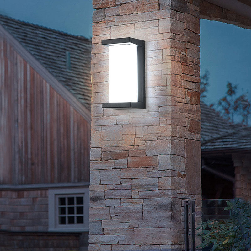 Minimalist Black Acrylic LED Wall Sconce Light – Geometric Design for Outdoor Lighting
