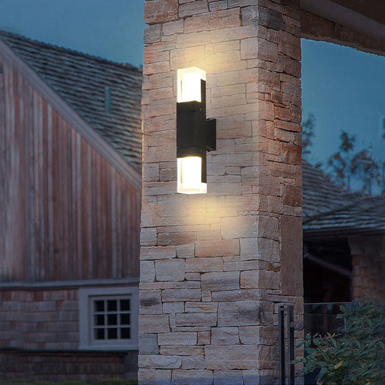 Minimalist Black Acrylic LED Wall Sconce Light – Geometric Design for Outdoor Lighting