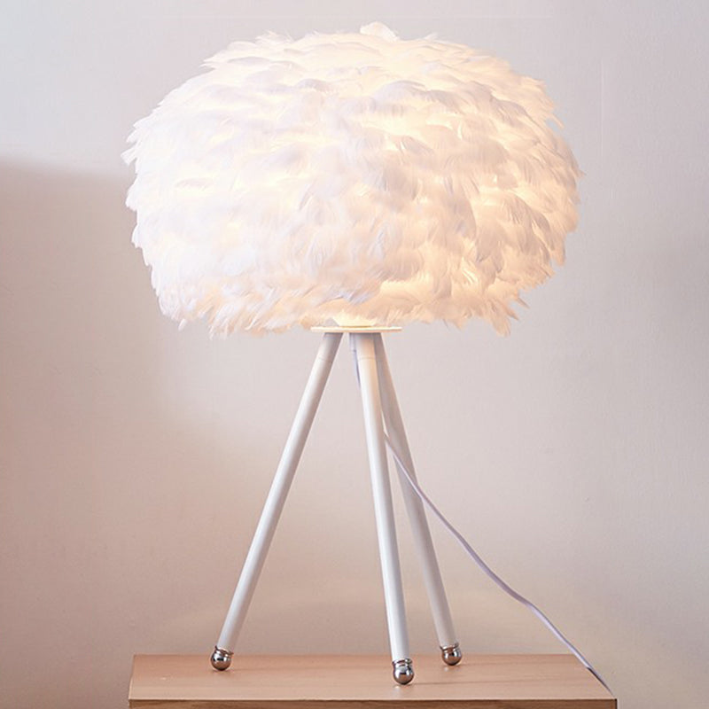 Minimalistic Feather Round Table Lamp for Living Room Nightstands - Single Bulb Lighting Solution