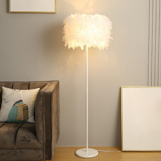 White Drum Shade Feather Standing Floor Lamp - Minimalistic Design with 1 Bulb for Living Room