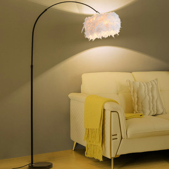 Simplicity 1-Bulb Stand Up Lamp with Arc Arm – Perfect for Living Room Lighting