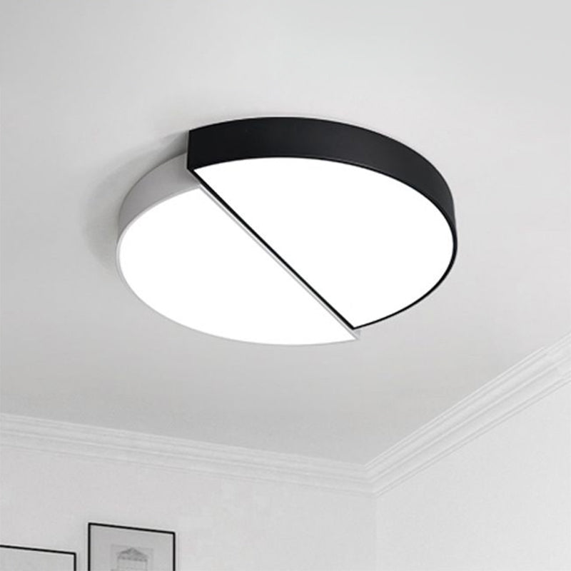 Modern Round LED Flush Mount Lighting with Minimalist Black and White Acrylic Design