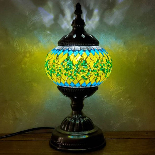 Handcrafted Turkish Stained Glass Nightstand Lamp - Elegant Single-Bulb Table Light for Restaurants
