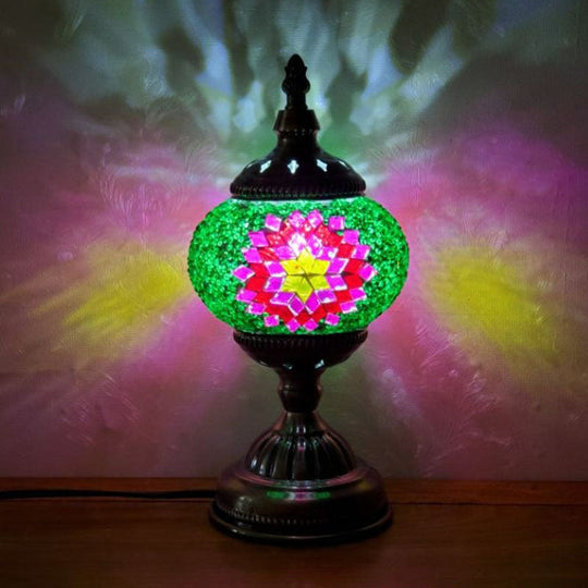 Handcrafted Turkish Stained Glass Nightstand Lamp - Elegant Single-Bulb Table Light for Restaurants