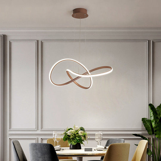 Modern Gold Metallic LED Chandelier Pendant Light for Restaurants - Sleek and Seamless Design