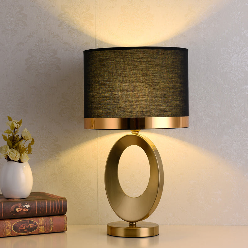 Classic Drum Shade Table Lamp - Elegant 1-Head Fabric Nightstand Lighting for Study Room