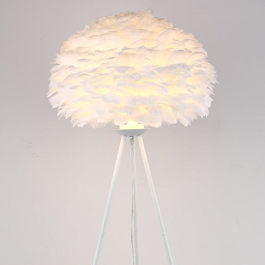 Minimalist Black-White Floor Lamp with Feather Dome Shade - 1-Light Living Room Stand Up Light