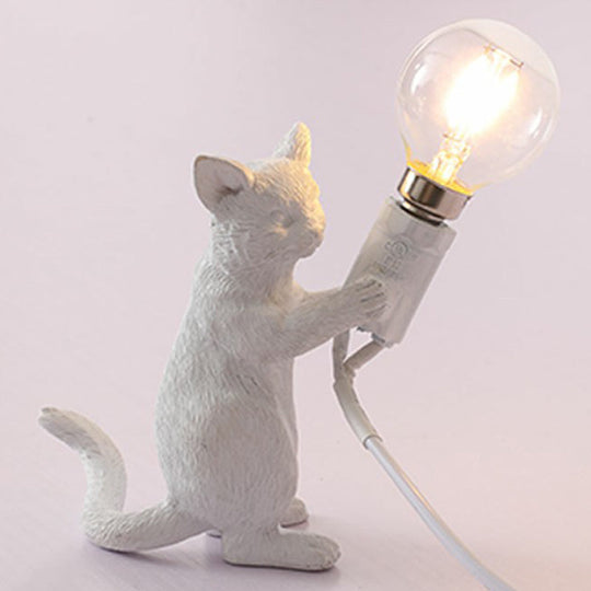 Adorable Kitten Nightstand Lamp – Decorative Resin, Child-Friendly, 1-Bulb, Ideal for Children's Bedroom