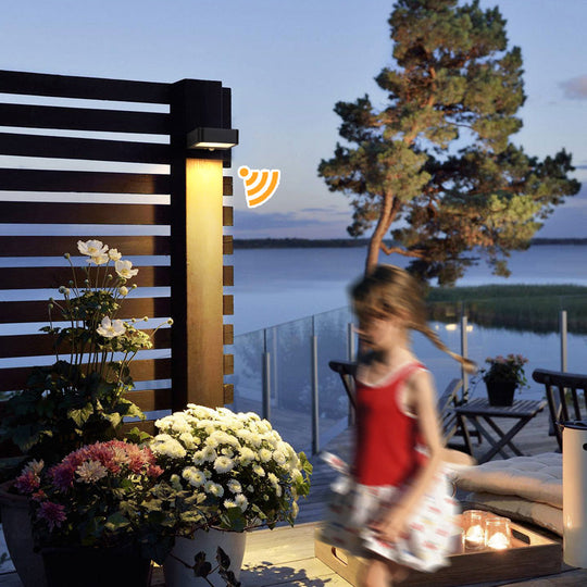 Simplicity LED Metal Solar Sconce Light: Rectangular Black Wall Mount Lamp for Patio