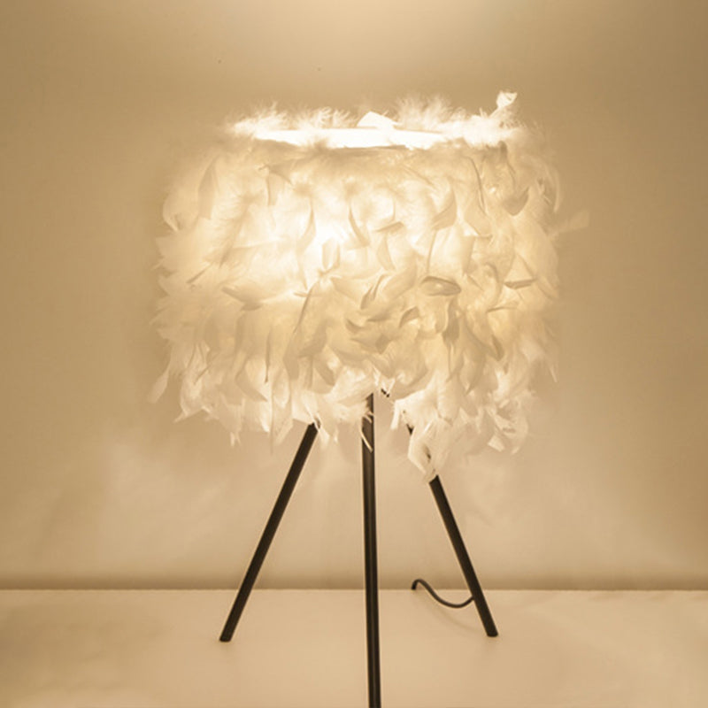 Minimalist Black Table Lamp with Feather Lampshade - Ideal for Bedroom Nightstand