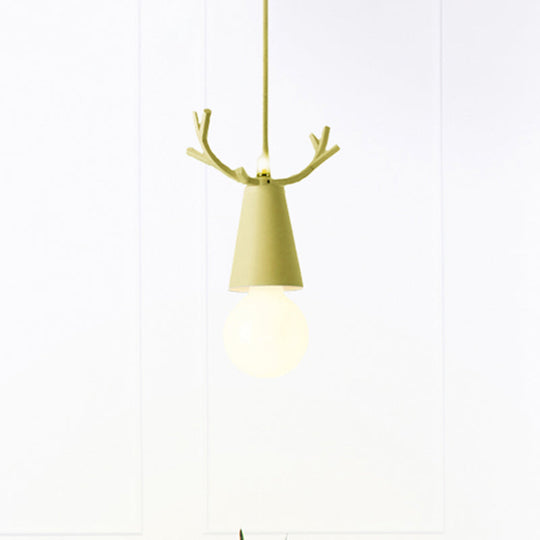 Nordic Style Pendant Light with Adjustable Ball Ceiling Fixture and Antler Decoration for Bedroom or Kids Room