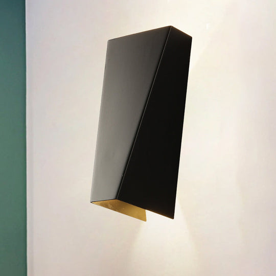 Modern Trapezoid Wall Washer LED Bedside Wall Lamp" in Black/White