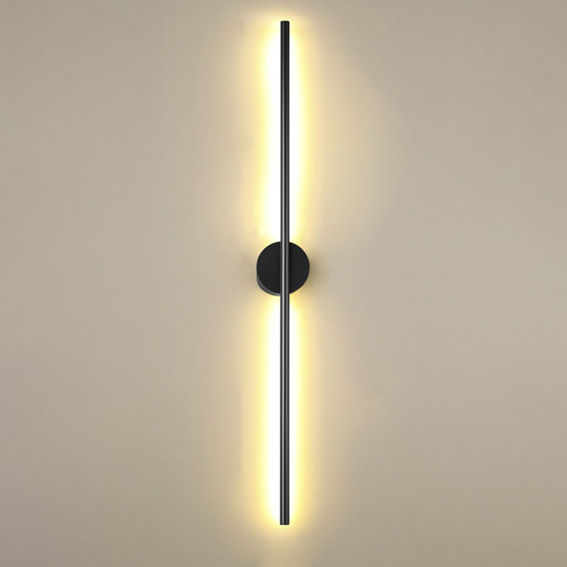 Modern Black LED Wall Sconce for Living Room - Stylish Metallic Fixture