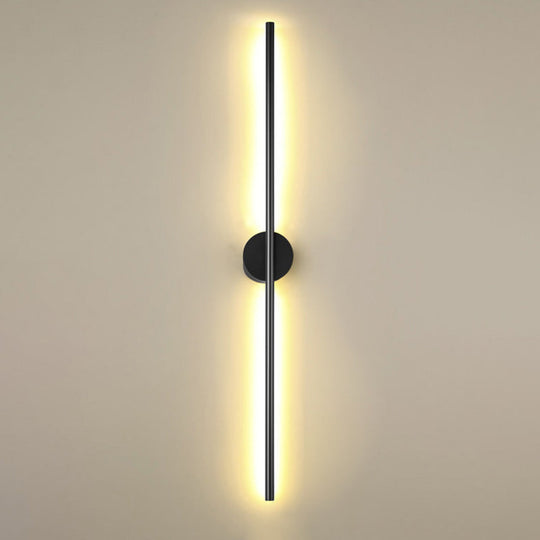 Modern Black LED Wall Sconce for Living Room - Stylish Metallic Fixture
