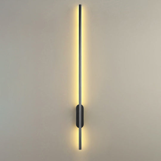 Modern Black LED Wall Sconce for Living Room - Stylish Metallic Fixture