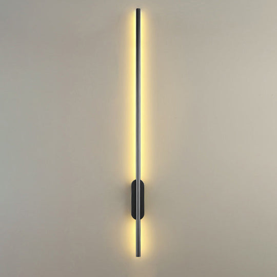 Modern Black LED Wall Sconce for Living Room - Stylish Metallic Fixture
