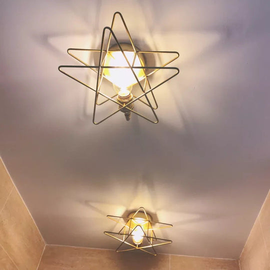 Minimalist Gold Iron Wire Star Wall Sconce with 1 Head for Bedroom Lighting