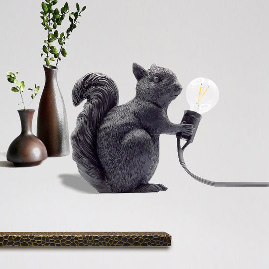 Artistic Squirrel Night Table Lamp - Resin Single-Bulb Children's Bedside Light